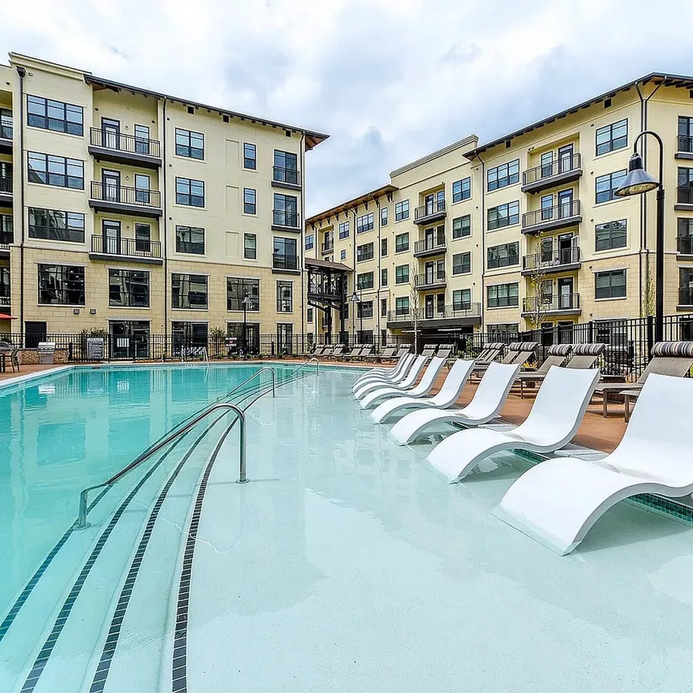Blaine Buckhead West